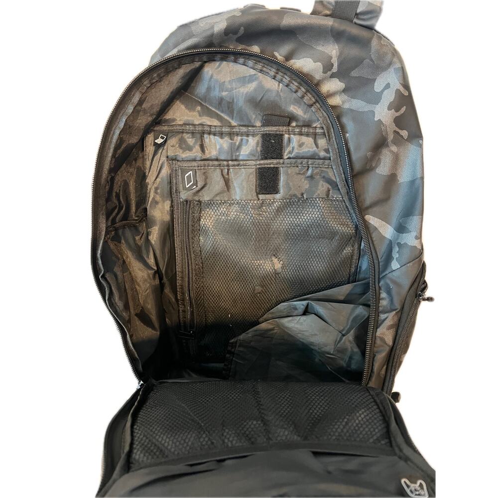 Battletron Camo Backpack - Picture 4 of 4